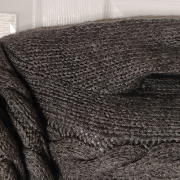 H&M Charcoal Grey Cable Knit Large Cowlneck  Sweater - Picture 5 of 14